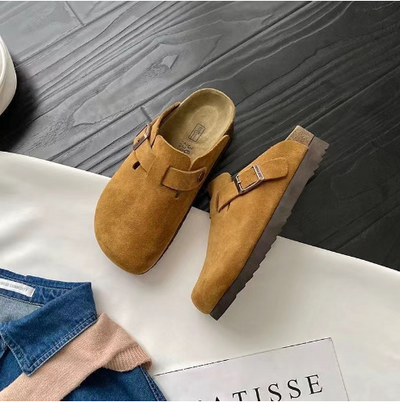 Boston | Suede slip-on clogs with adjustable buckle
