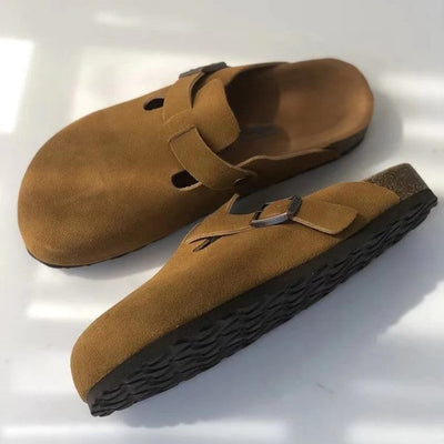 Boston | Suede slip-on clogs with adjustable buckle